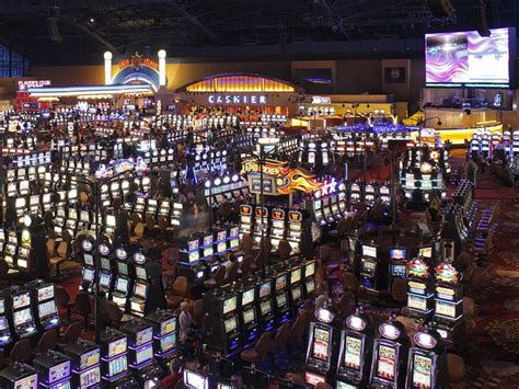 seneca niagara casino reviews|seneca niagara casino free drinks.